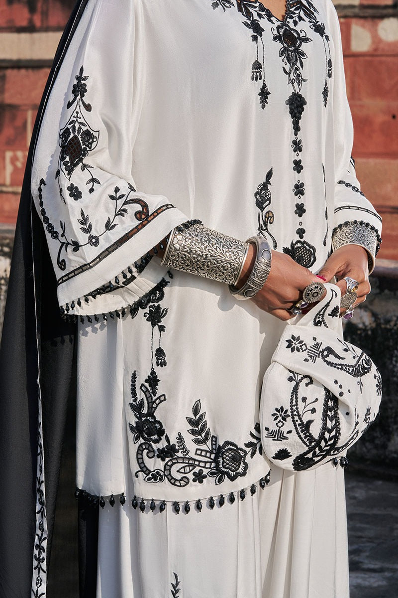 Rozina Munib SL26-HR