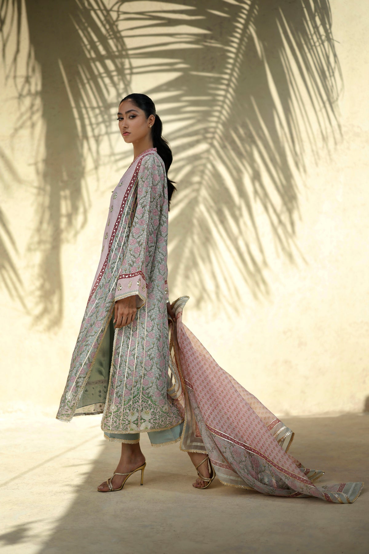 Sania Maskatiya - Naz (B)