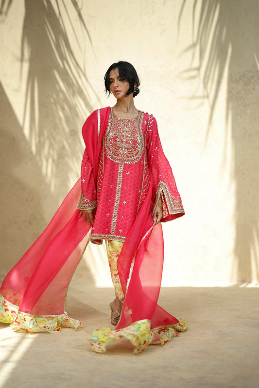 Sania Maskatiya - Ilhana