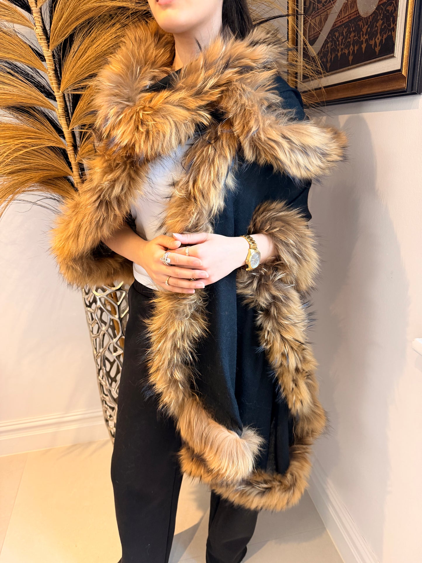 HR- Black Faux Fur Shawl