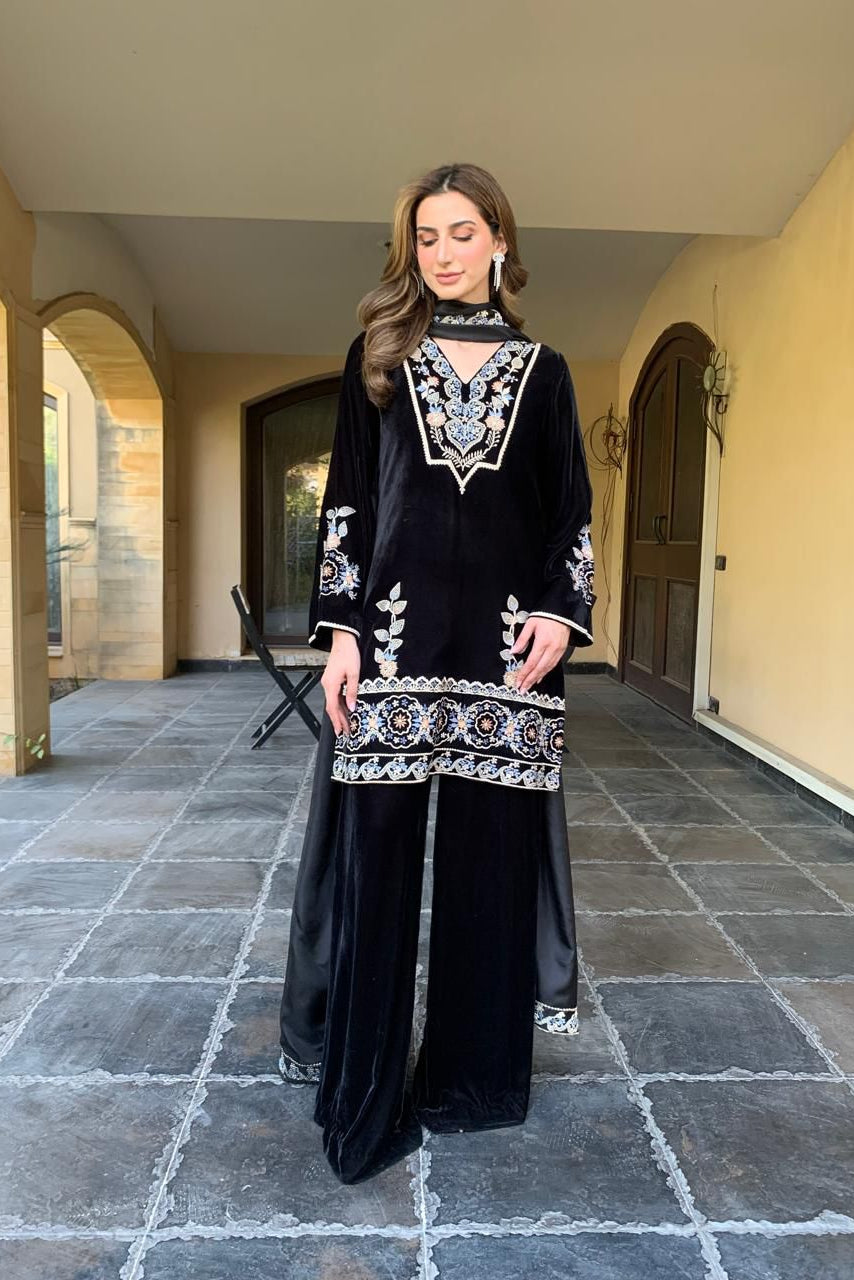 Black Velvet Kameez Set