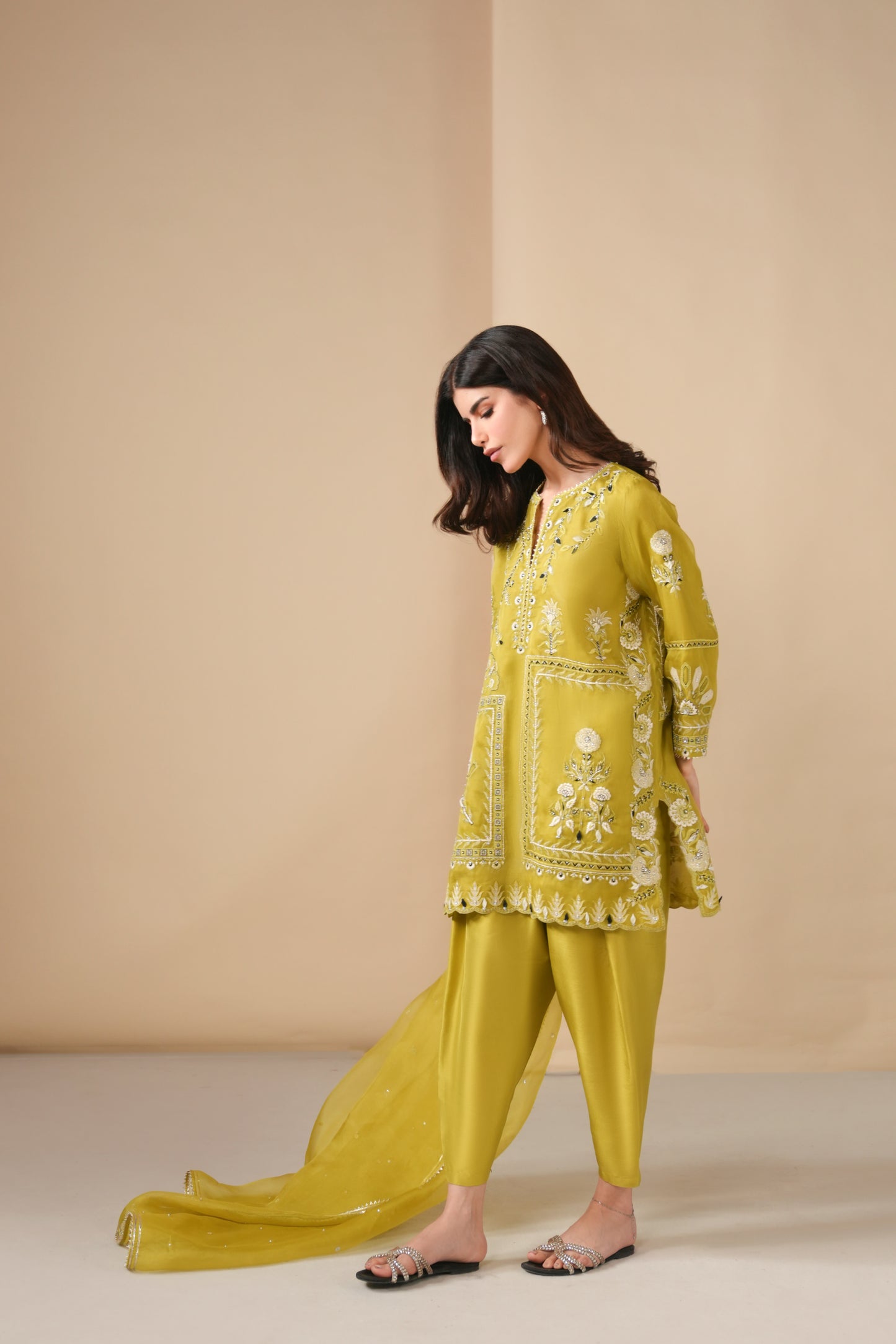 ALISHA, SKINNY SHALWAR & DUPATTA