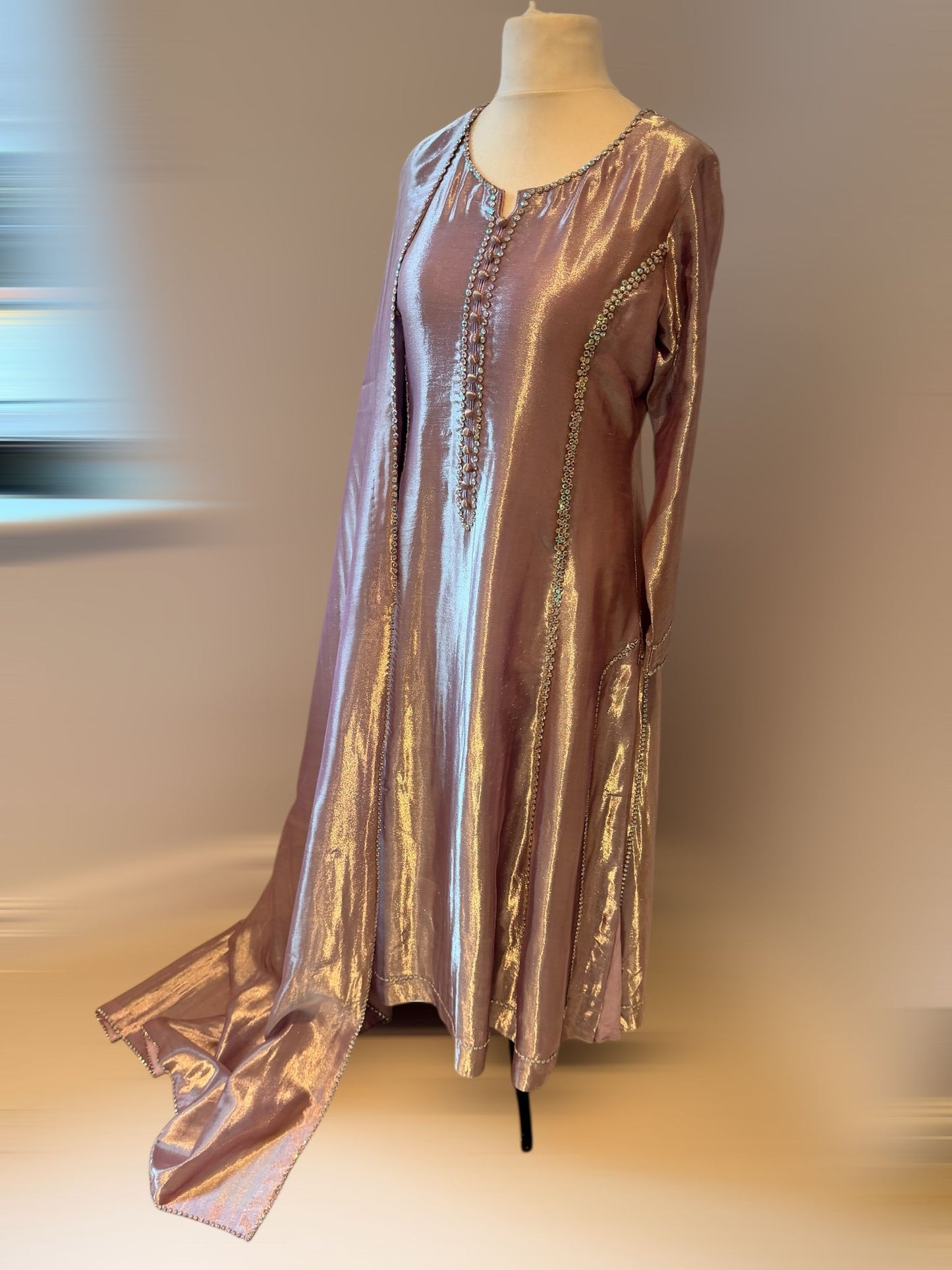 Hina rasim - Tissue Suit