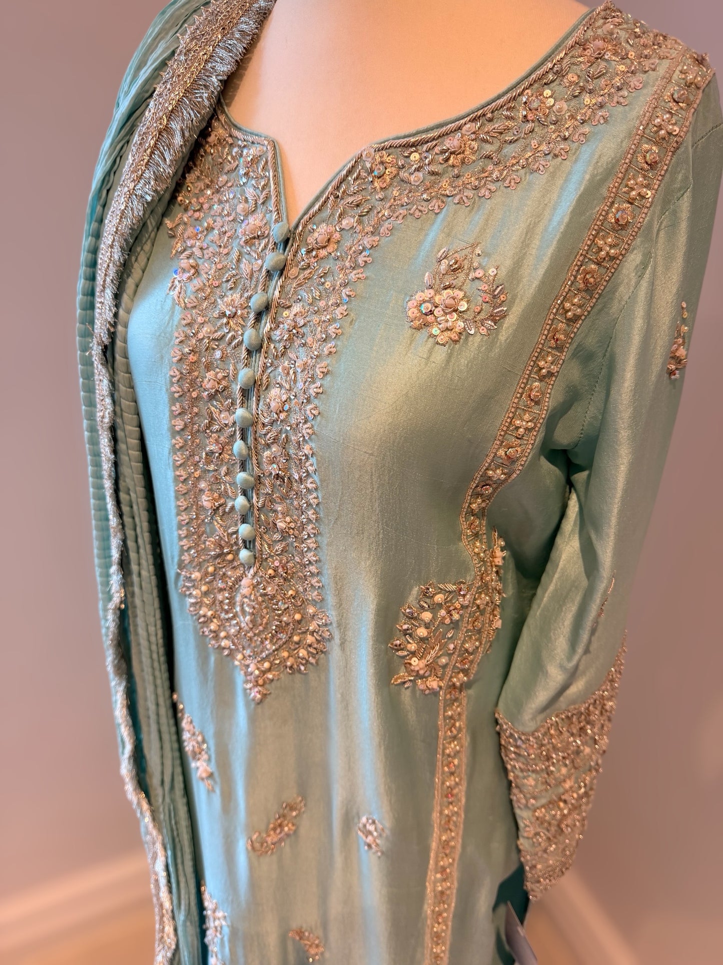 Hina Rasim - Mint Suit