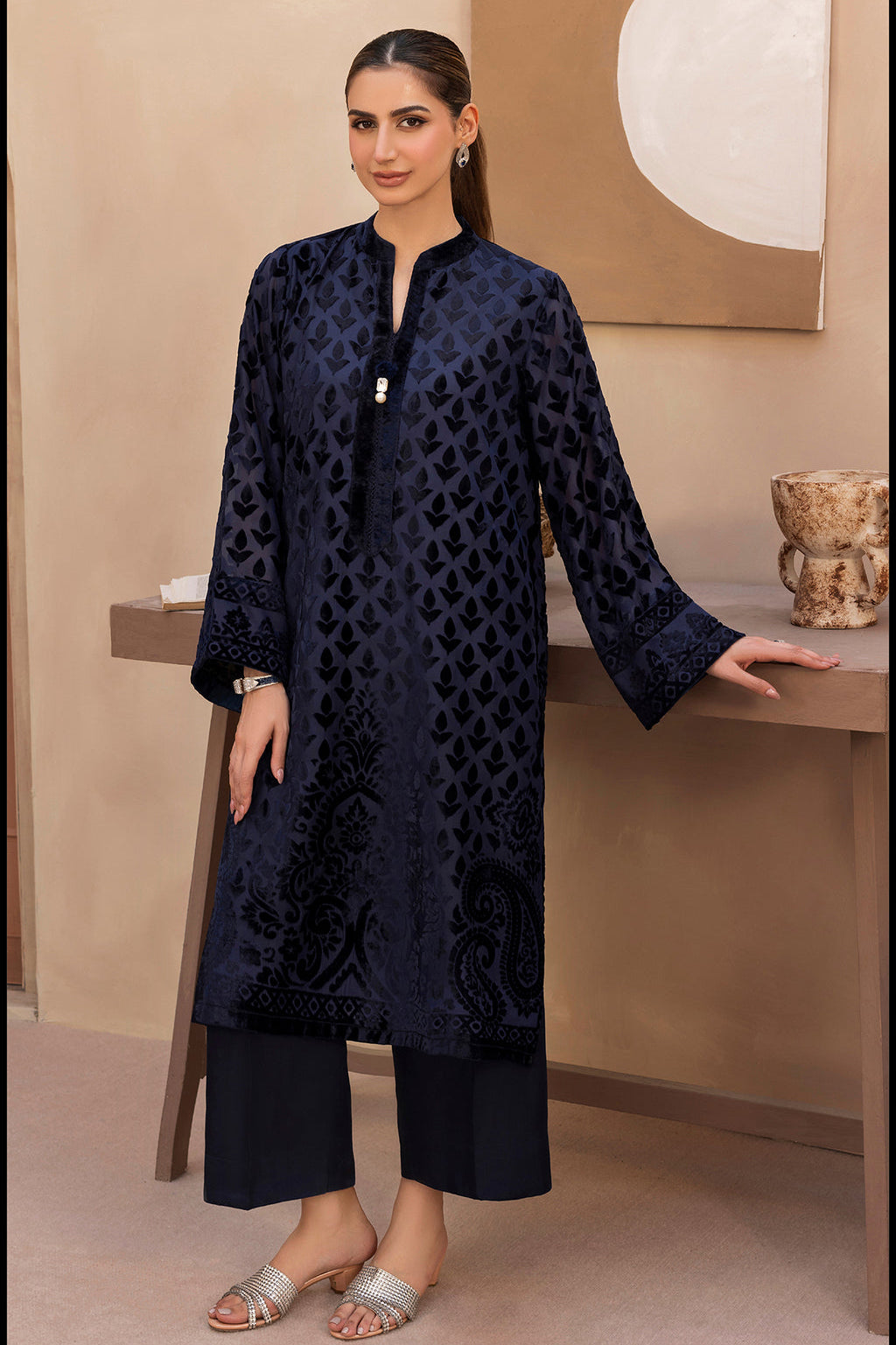 Velvet Eclipse | Sumaira Aurangzeb