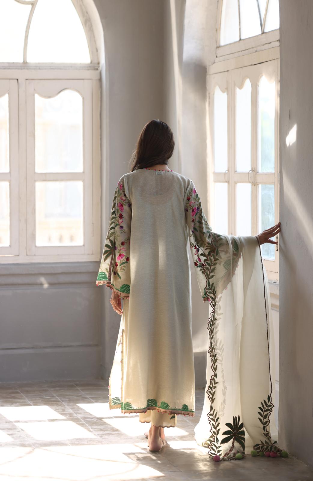 Cia Set |  Sania Maskatiya