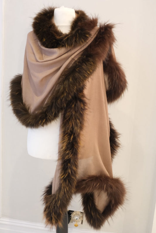HR- Beige Faux Fur Shawl