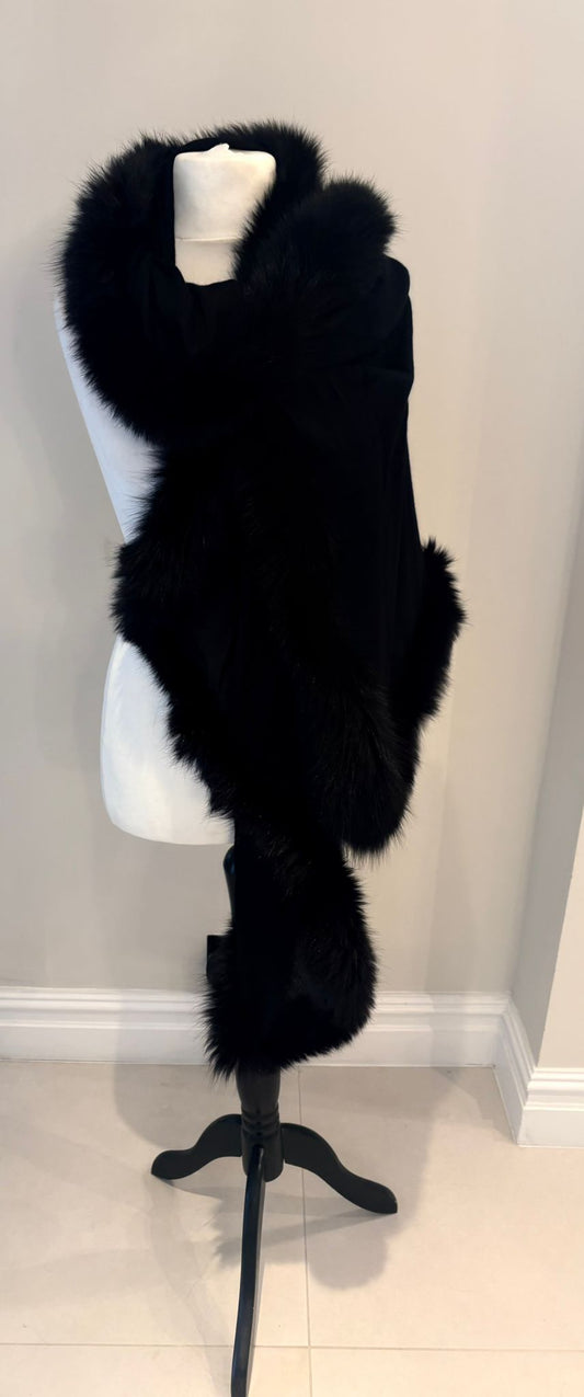 HR- Black Faux Fur Shawl