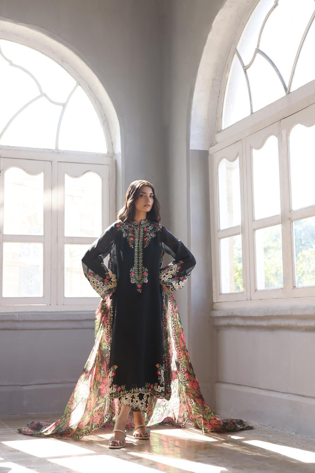 Liray | Sania Maskatiya