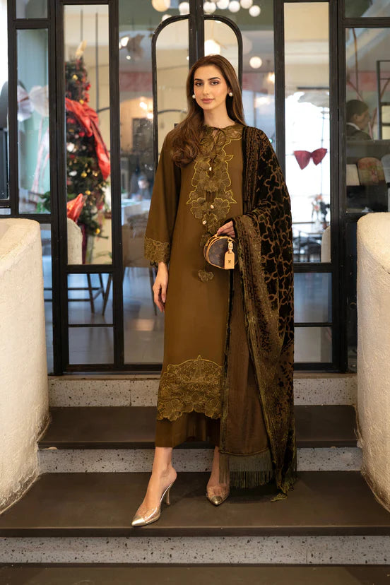 Olive Nocte | Sumaira Aurangzeb