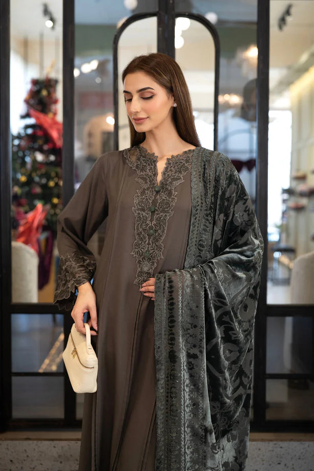 Stone Essence | Sumaira Aurangzeb